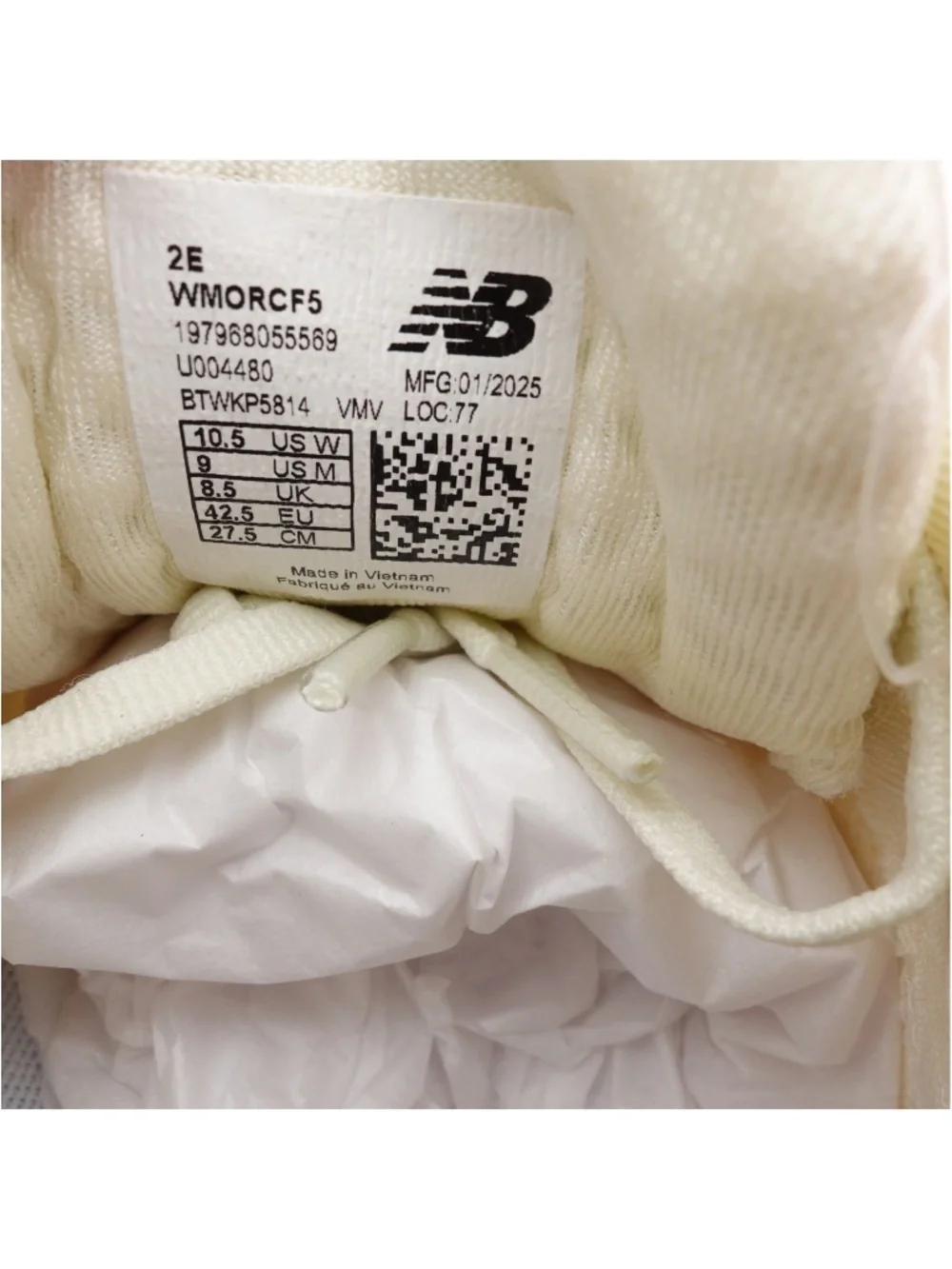 NEW New Balance Fresh Foam X More v5 Sneakers